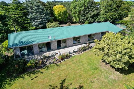 Photo of property in 195 Oteramika Road, Seaward Bush, Invercargill, 9871