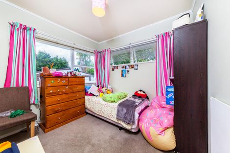 Photo of property in 3 Kaikoura Street, Henderson, Auckland, 0612