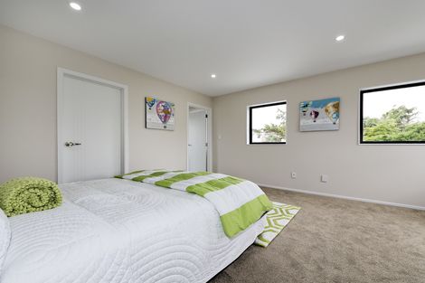 Photo of property in 421 West Coast Road, Glen Eden, Auckland, 0602