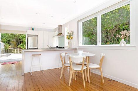 Photo of property in 4 Lysnar Street, Okitu, Gisborne, 4010