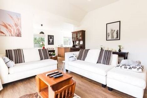 Photo of property in 18a Esmeralda Avenue, Avondale, Auckland, 1026