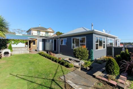 Photo of property in 6 Mouatt Street, Waitara, 4320