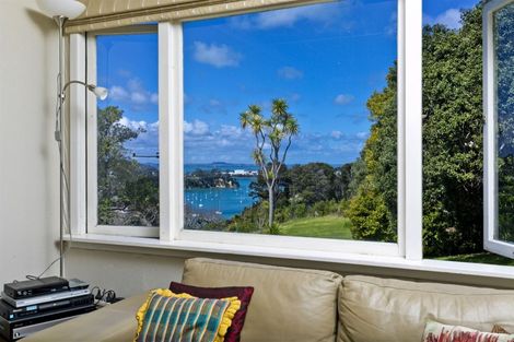 Photo of property in 1 Buckleys Track, Paremoremo, Auckland, 0632