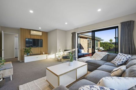 Photo of property in 37 Parklea Avenue, Halswell, Christchurch, 8025