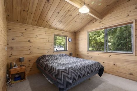 Photo of property in 49 Kakariki Way, Whitemans Valley, Upper Hutt, 5371