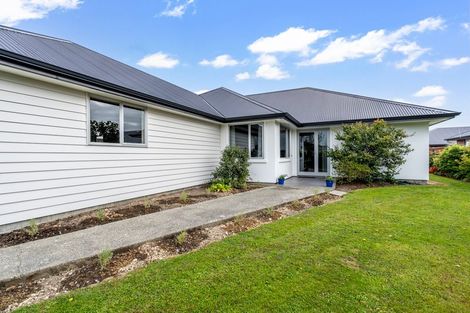 Photo of property in 48 Welsh Road, Winton, 9720