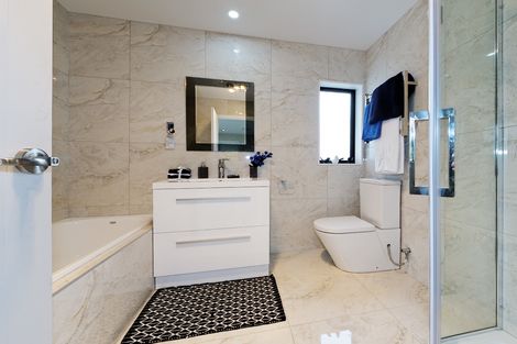 Photo of property in 421 West Coast Road, Glen Eden, Auckland, 0602