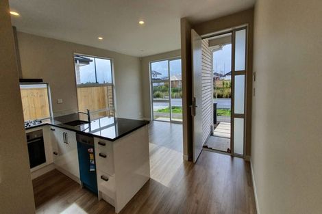 Photo of property in 10 Hukihuki Drive, Takanini, 2110