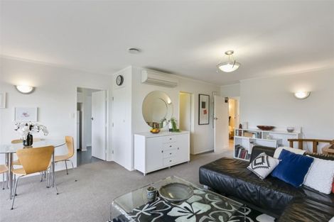 Photo of property in 2a Rosalind Street, Ngaio, Wellington, 6035