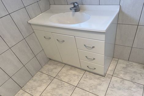 Photo of property in 5a Sheridan Street, Silverdale, Hamilton, 3216