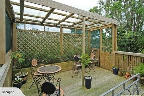 Photo of property in 21 Kitchener Terrace, Johnsonville, Wellington, 6037