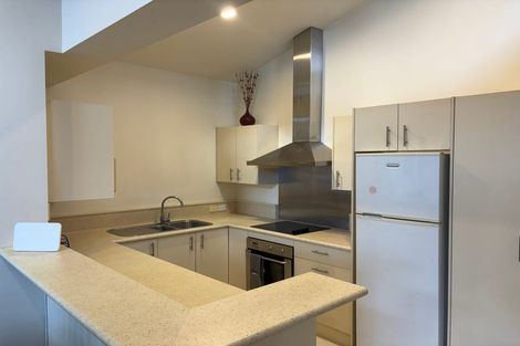 Photo of property in Terrace Heights Apartments, 2/163p The Terrace, Wellington Central, Wellington, 6011
