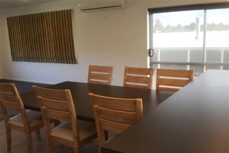 Photo of property in 13 Heta Road, Highlands Park, New Plymouth, 4312