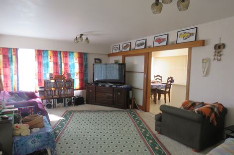 Photo of property in 17 Derrick Road, Kawakawa, 0210