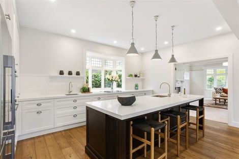 Photo of property in 32 Hawkesbury Avenue, St Albans, Christchurch, 8014