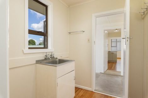 Photo of property in 42 Great South Road, Huntly, 3700