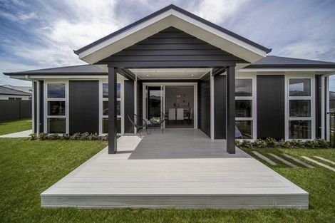 Photo of property in 3 Kaituna Place, Te Awa, Napier, 4110