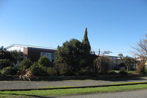 Photo of property in 22 Victoria Street, Carterton, 5713