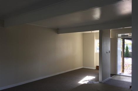 Photo of property in 100 Lake Road, Koutu, Rotorua, 3010