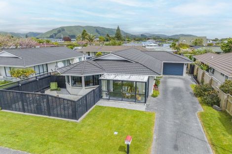 Photo of property in 14a Belvedere Avenue, Waikanae, 5036