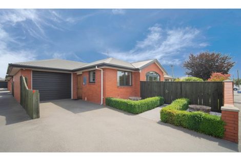 Photo of property in 101 Avonhead Road, Avonhead, Christchurch, 8042