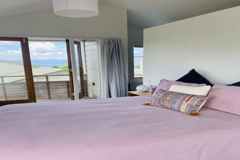 Photo of property in 25 Putnam Street, Northland, Wellington, 6012