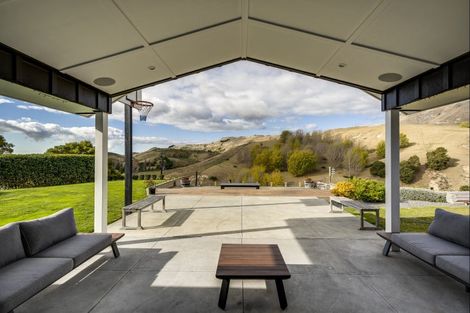 Photo of property in 1011 Kahuranaki Road, Kahuranaki, Havelock North, 4295