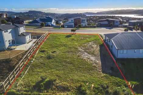 Photo of property in 160 Endeavour Drive, Whitby, Porirua, 5024
