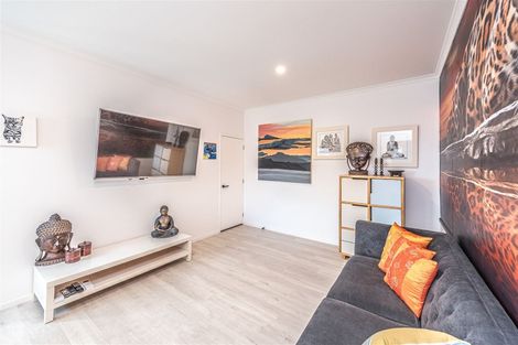 Photo of property in 34 Golf Vue Place, Castlecliff, Whanganui, 4501