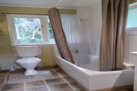 Photo of property in 64 Paparoa Station Road, Paparoa, 0571