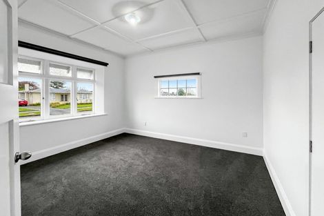 Photo of property in 27 Glasgow Street, Takaro, Palmerston North, 4412
