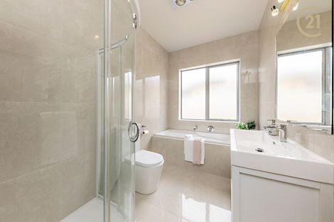 Photo of property in 3 Darley Way, Papakura, 2110