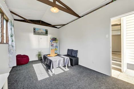 Photo of property in 114 Hamlet Street, Stratford, 4332