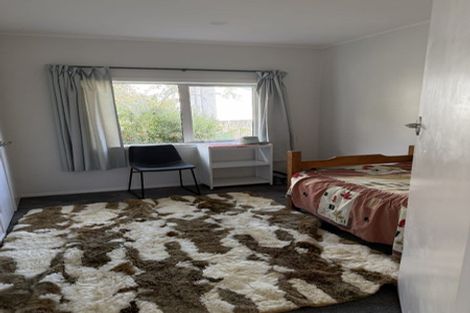 Photo of property in 1/132 Archers Road, Glenfield, Auckland, 0629
