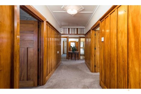 Photo of property in 1 Maude Street, Waimate, 7924