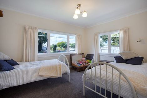 Photo of property in 222 Vogel Street, Roslyn, Palmerston North, 4414