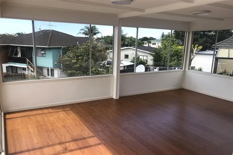 Photo of property in 7 Corunna Road, Milford, Auckland, 0620