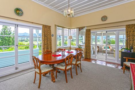 Photo of property in Cotswold Cottage B & B, 46 Maramarahi Road, Thames, 3578