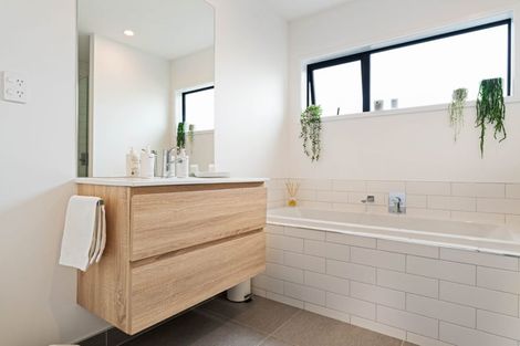 Photo of property in 173a Wallace Road, Mangere Bridge, Auckland, 2022