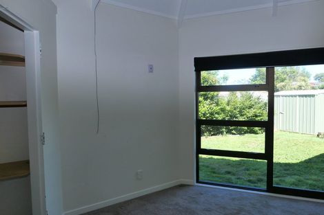 Photo of property in 3 Nugget Grove, Raumati Beach, Paraparaumu, 5032