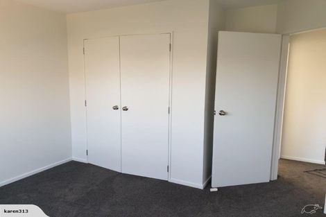 Photo of property in 3/14 Fields Parade, Oteha, Auckland, 0632