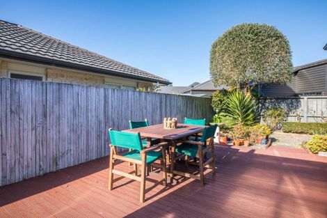 Photo of property in 12 Avion Terrace, Raumati Beach, Paraparaumu, 5032