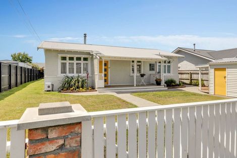 Photo of property in 22 Kawatiri Avenue, Gonville, Whanganui, 4501