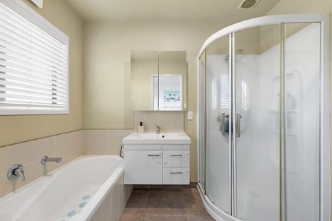 Photo of property in 63b Percy Road, Papamoa Beach, Papamoa, 3118