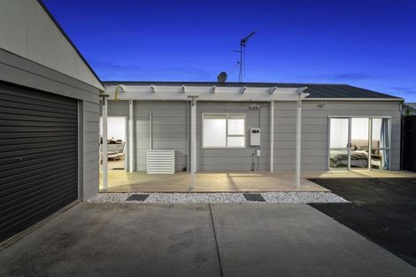 Photo of property in 8 Mardi Place, Mount Maunganui, 3116