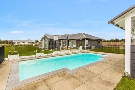 Photo of property in 33 Awatiro Drive, Kaukapakapa, 0871