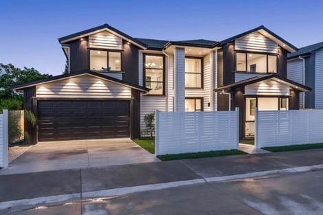 Photo of property in 3 Ti Kouka Place, Te Atatu Peninsula, Auckland, 0610
