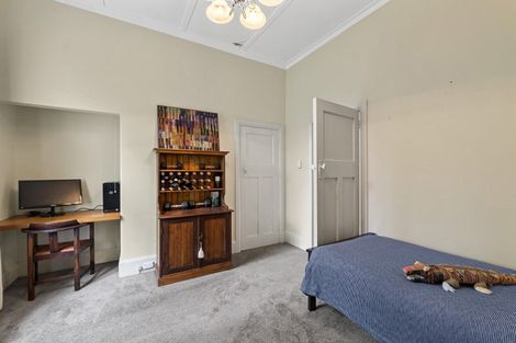 Photo of property in 18 Ridge Lane, New Plymouth, 4310