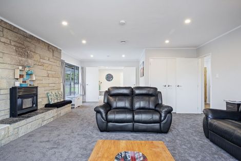 Photo of property in 8 Koromiko Place, Waiuku, 2123