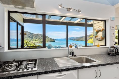 Photo of property in 6 Oliver Place, Anakiwa, Linkwater, 7281